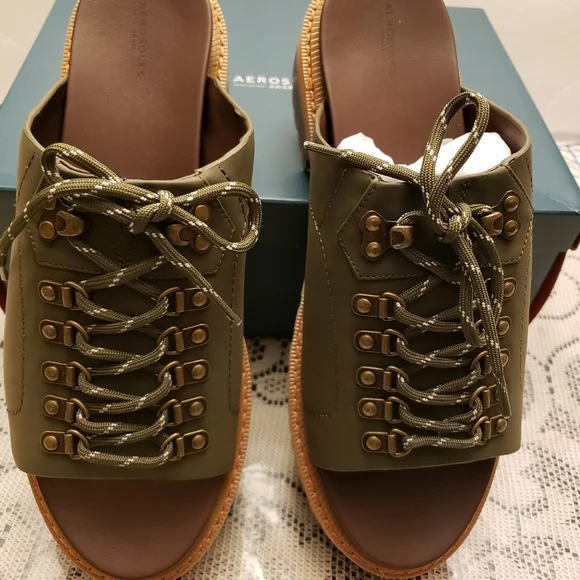 Ladies Aerosoles sandals - Picture 6 of 6